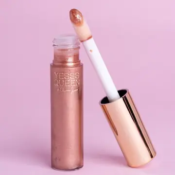 Gloss Muakk X Yess Queen de OG - Labios